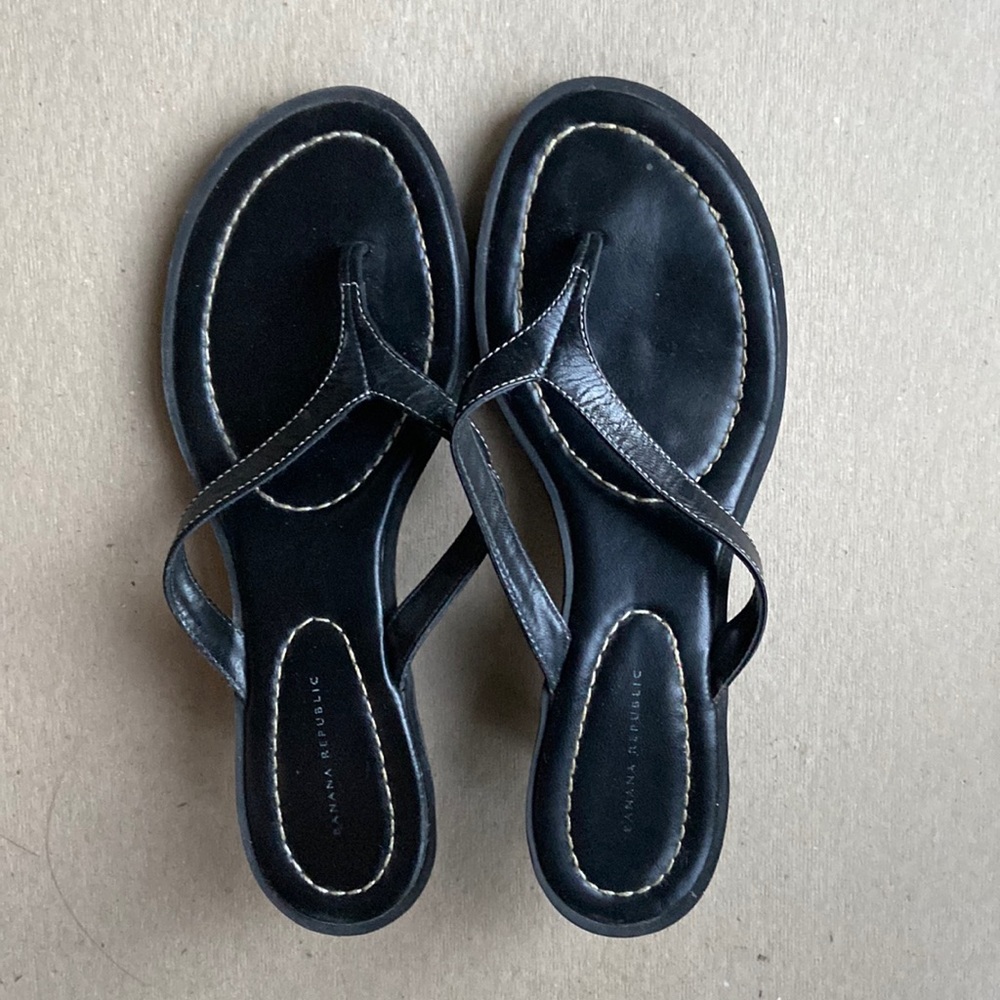 Banana Republic kitten heel sandals